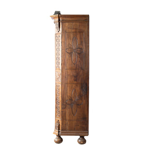 1809 Salemer Bodenseeschrank mit reichen Schnitzereien - Zeitlos Berlin By Drozd
