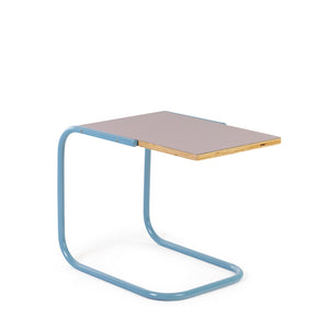 Beistelltisch C-Form soft lilac - Zeitlos Berlin By Drozd