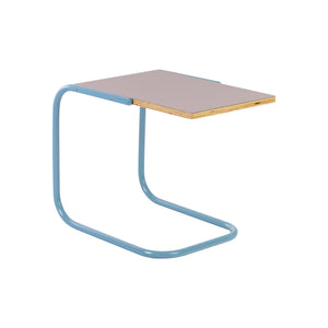 Beistelltisch C-Form soft lilac - Zeitlos Berlin By Drozd