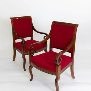 2er Paar Stühle mit rotem Bezug - Zeitlos Berlin By Drozd